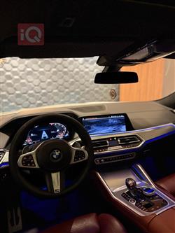 بی ئێم دەبڵیو X6